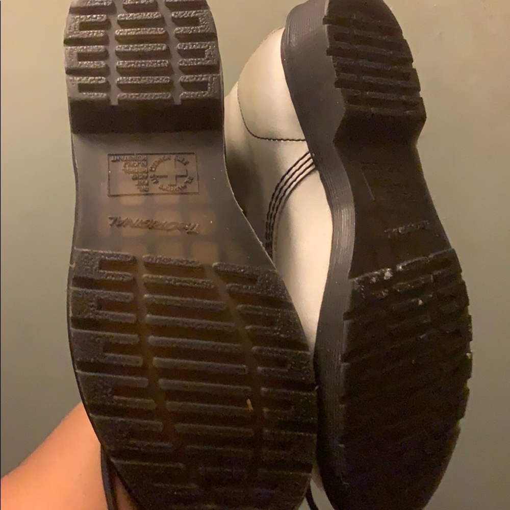 Barely worn metallic Dr Martens